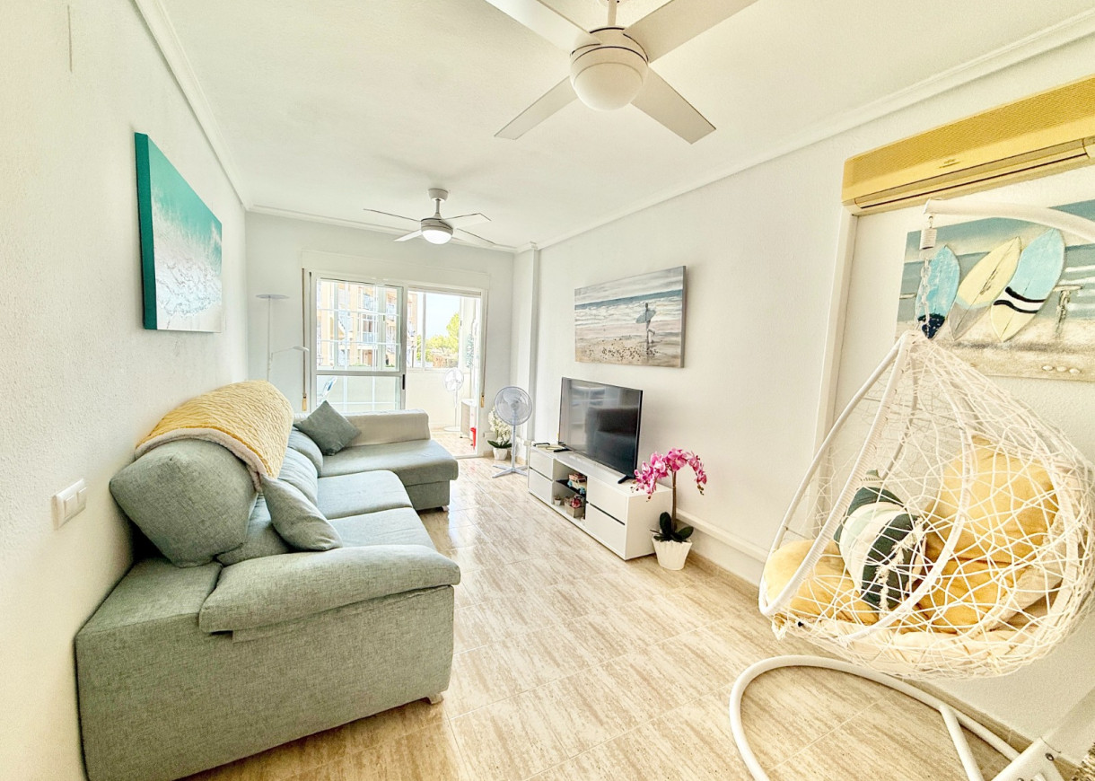 Resale - Apartment - Torrevieja - San Luis / La Siesta
