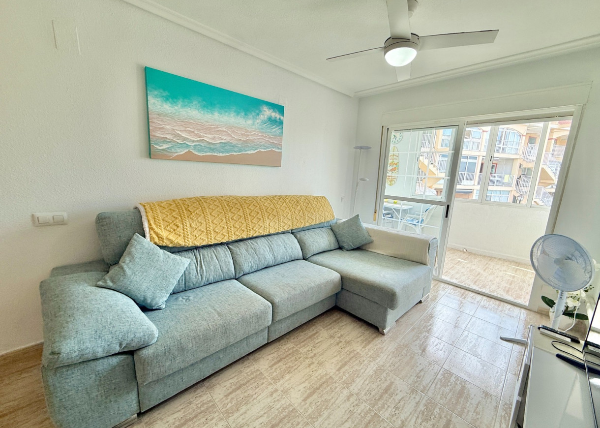 Resale - Apartment - Torrevieja - San Luis / La Siesta