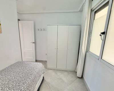 Resale - Apartment - Torrevieja - Centro
