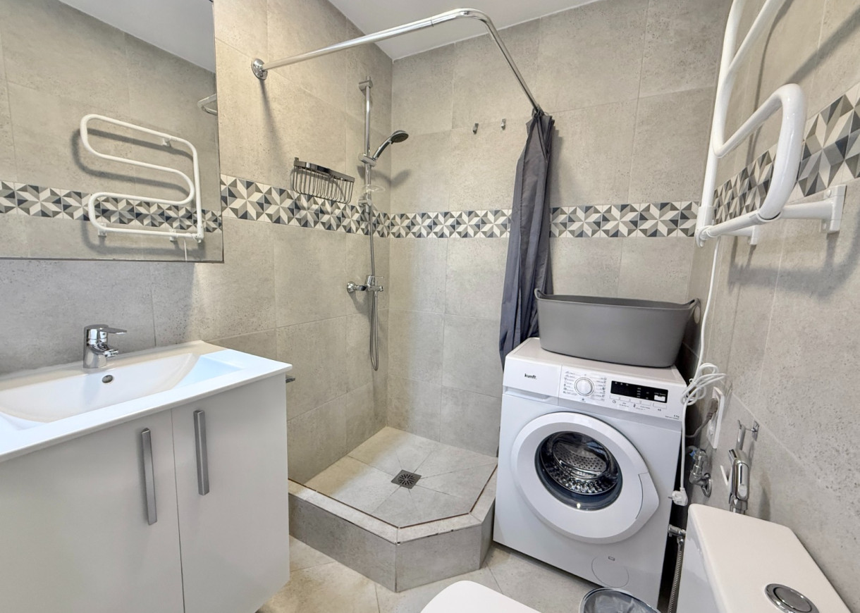 Resale - Apartment - Torrevieja - Centro