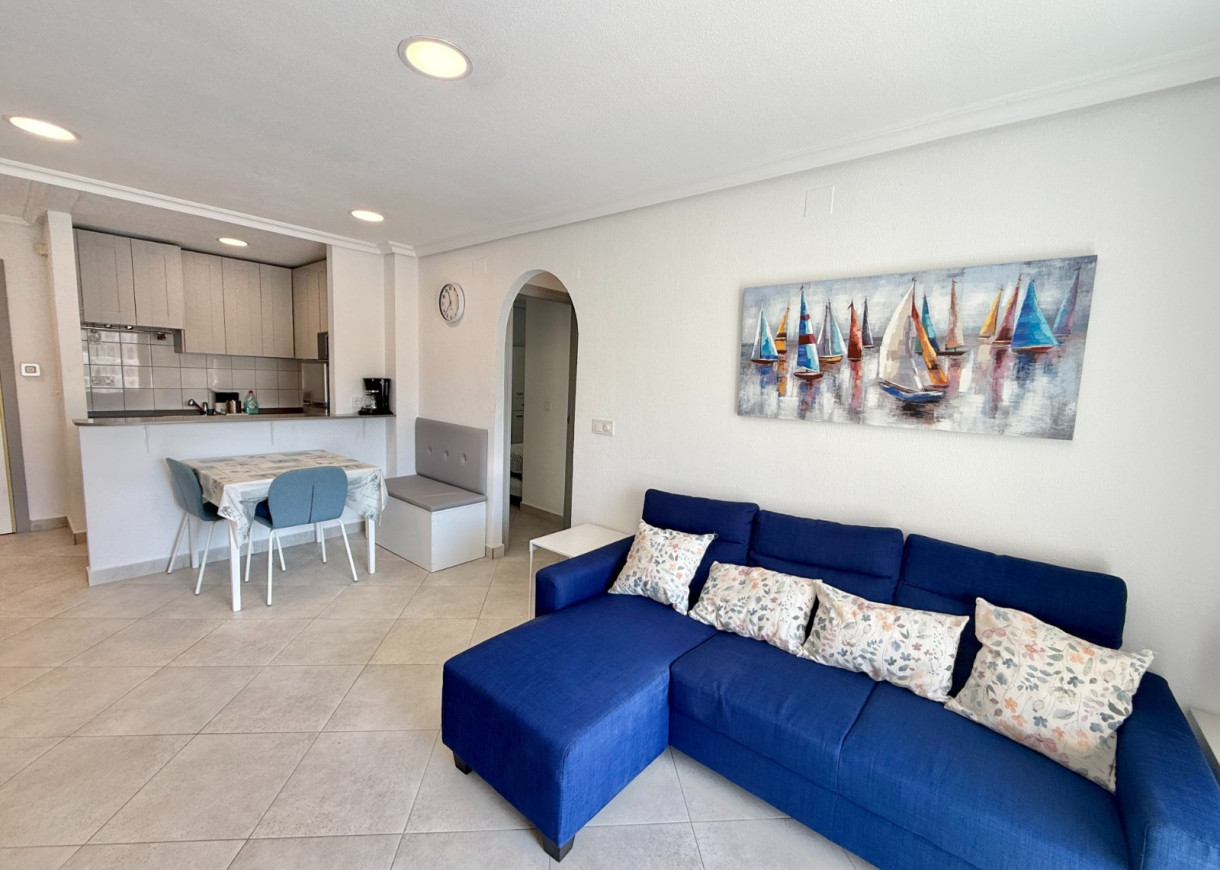 Resale - Apartment - Torrevieja - Centro
