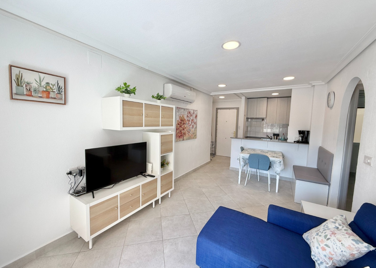 Resale - Apartment - Torrevieja - Centro
