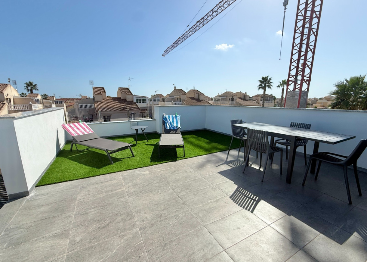 Resale - Villa - Torrevieja - Torretas