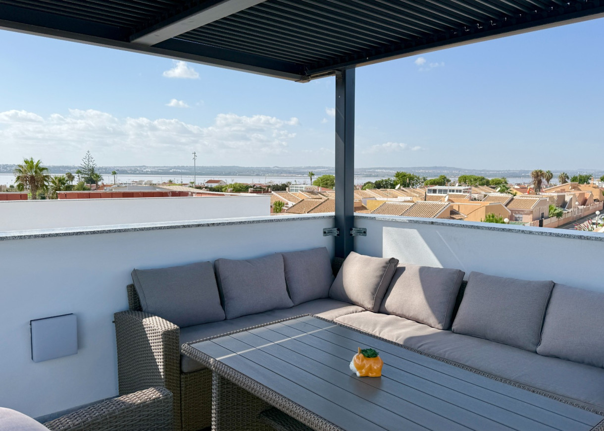 Resale - Villa - Torrevieja - Torretas