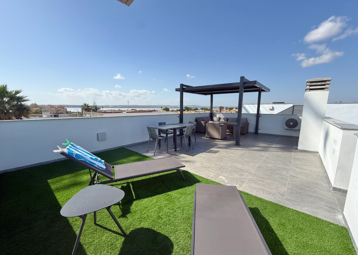 Resale - Villa - Torrevieja - Torretas