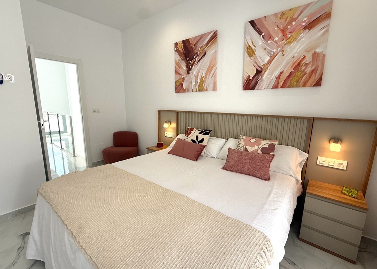 Resale - Villa - Torrevieja - Torretas