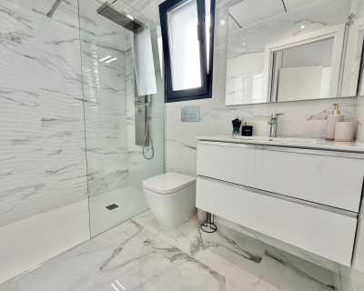 Resale - Villa - Torrevieja - Torretas