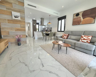 Resale - Villa - Torrevieja - Torretas