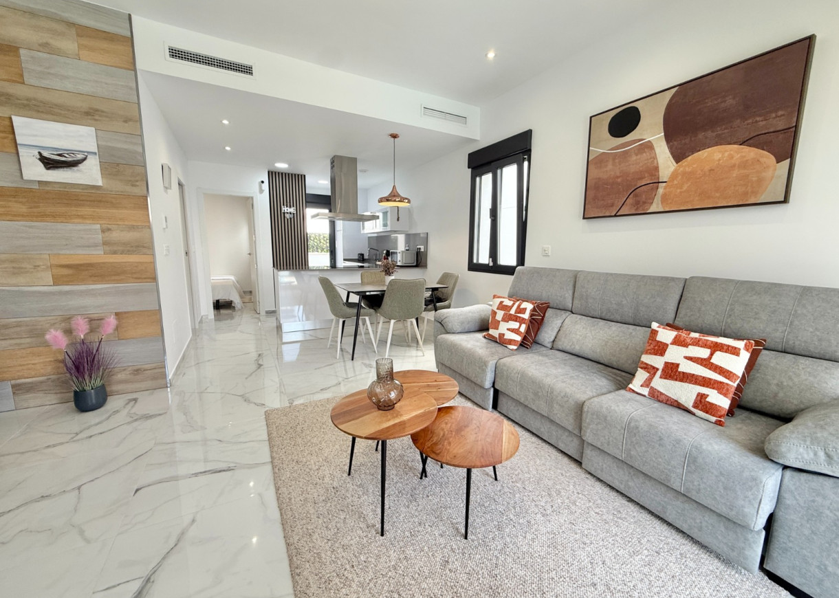 Resale - Villa - Torrevieja - Torretas