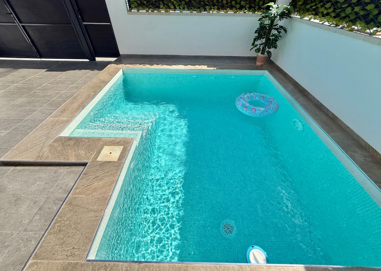 Resale - Villa - Torrevieja - Torretas