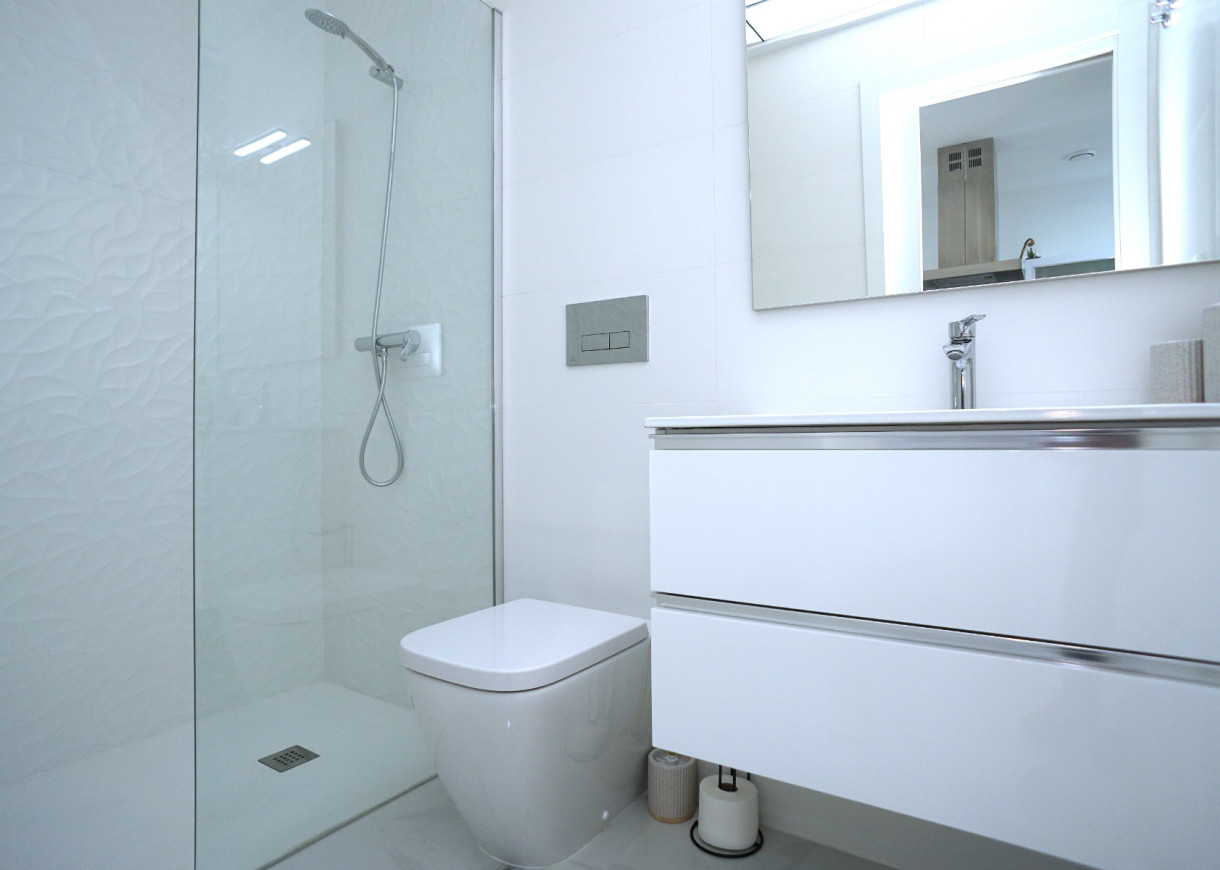 Resale - Villa - Torrevieja - Torretas