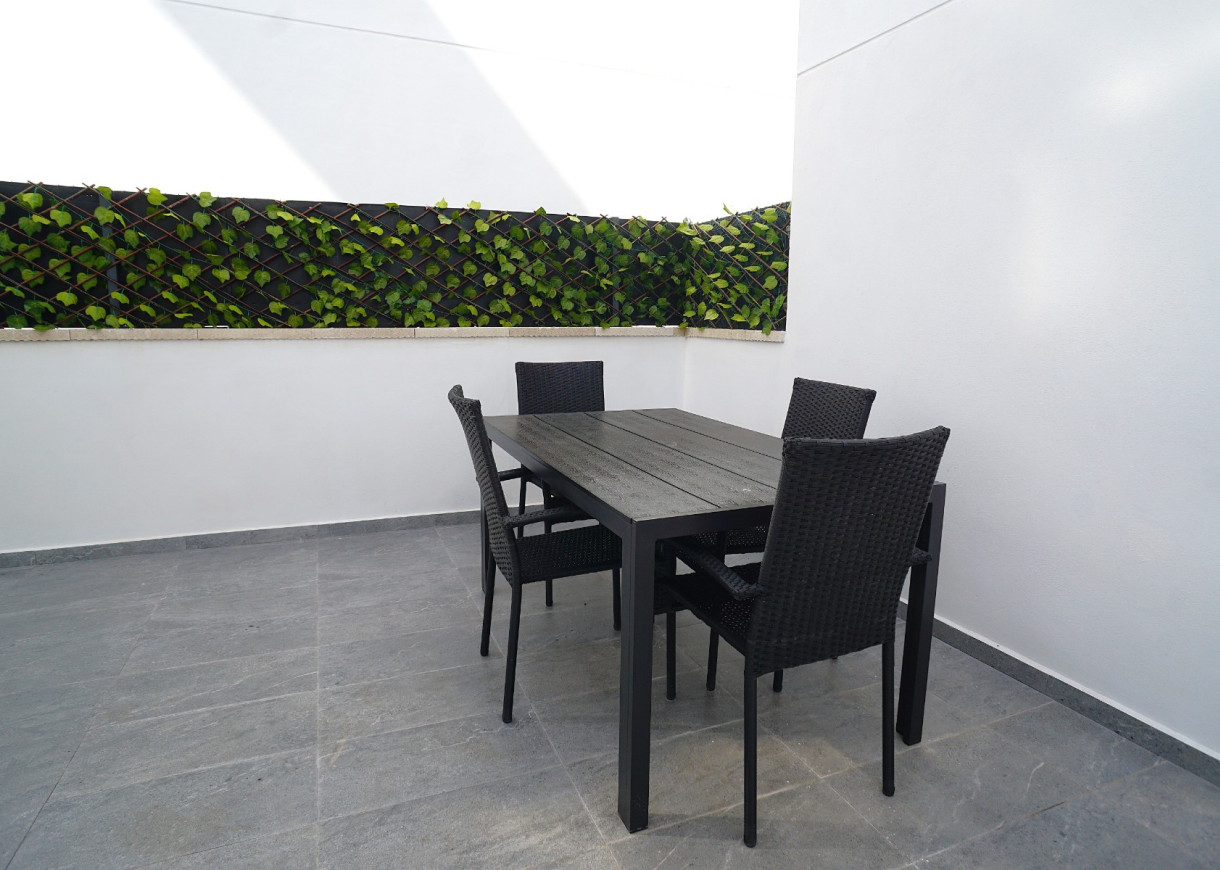 Resale - Villa - Torrevieja - Torretas