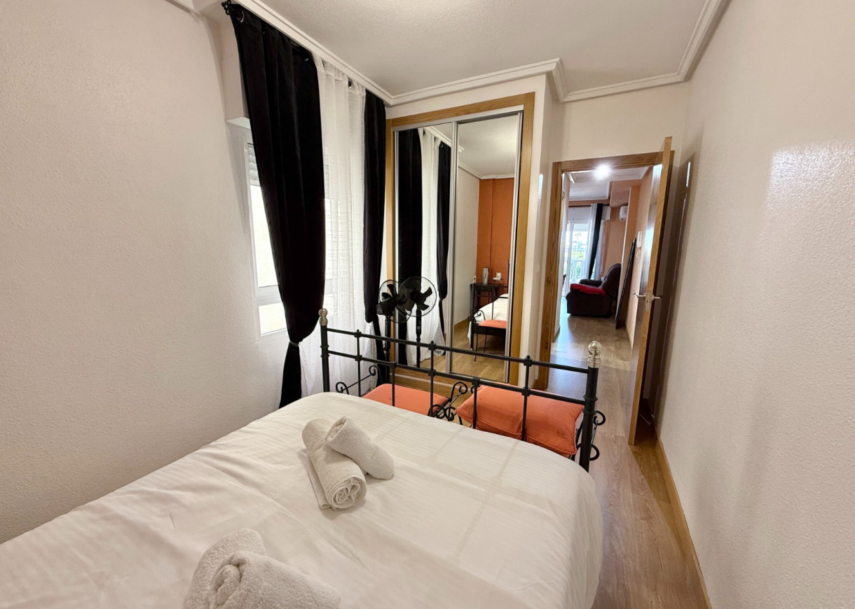 Long time Rental - Lägenhet - Torrevieja - Playa del Acequión