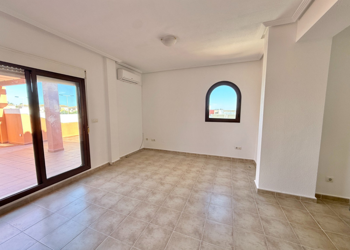 Resale - Lägenhet - Torrevieja - Aguas Nuevas