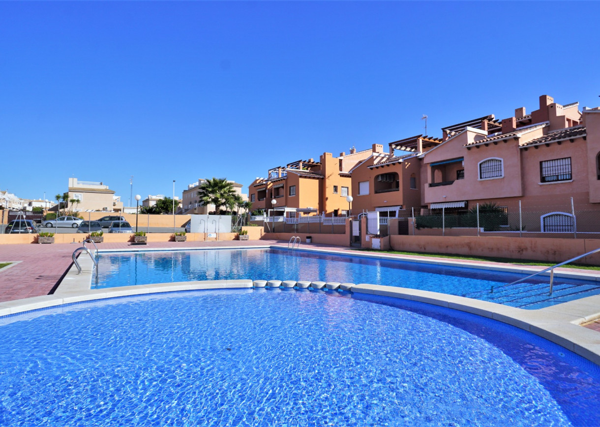 Resale - Lägenhet - Torrevieja - Aguas Nuevas