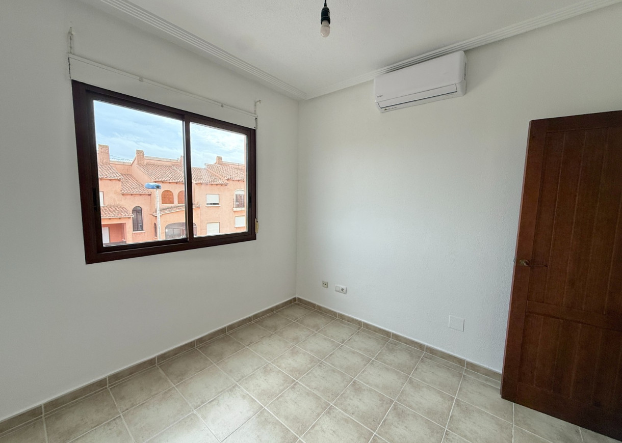 Resale - Lägenhet - Torrevieja - Aguas Nuevas