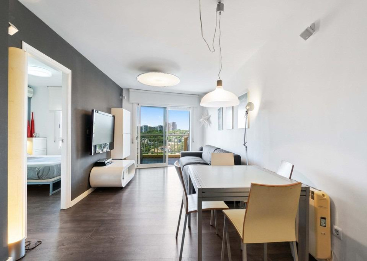 Resale - Apartment - Orihuela Costa - Campoamor