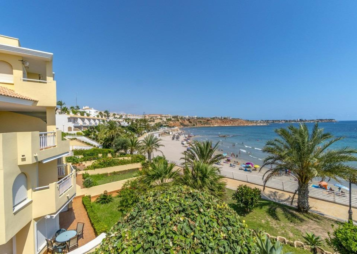 Resale - Apartment - Orihuela Costa - Campoamor