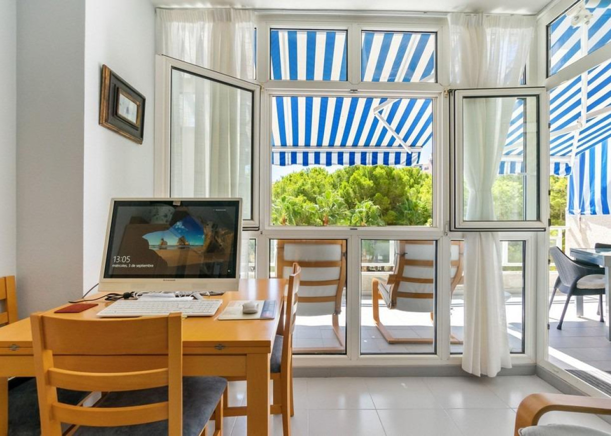 Resale - Apartment - Orihuela Costa - Altos de Campoamor