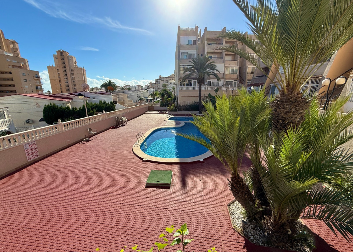 Resale - Apartment - Torrevieja - Torreblanca
