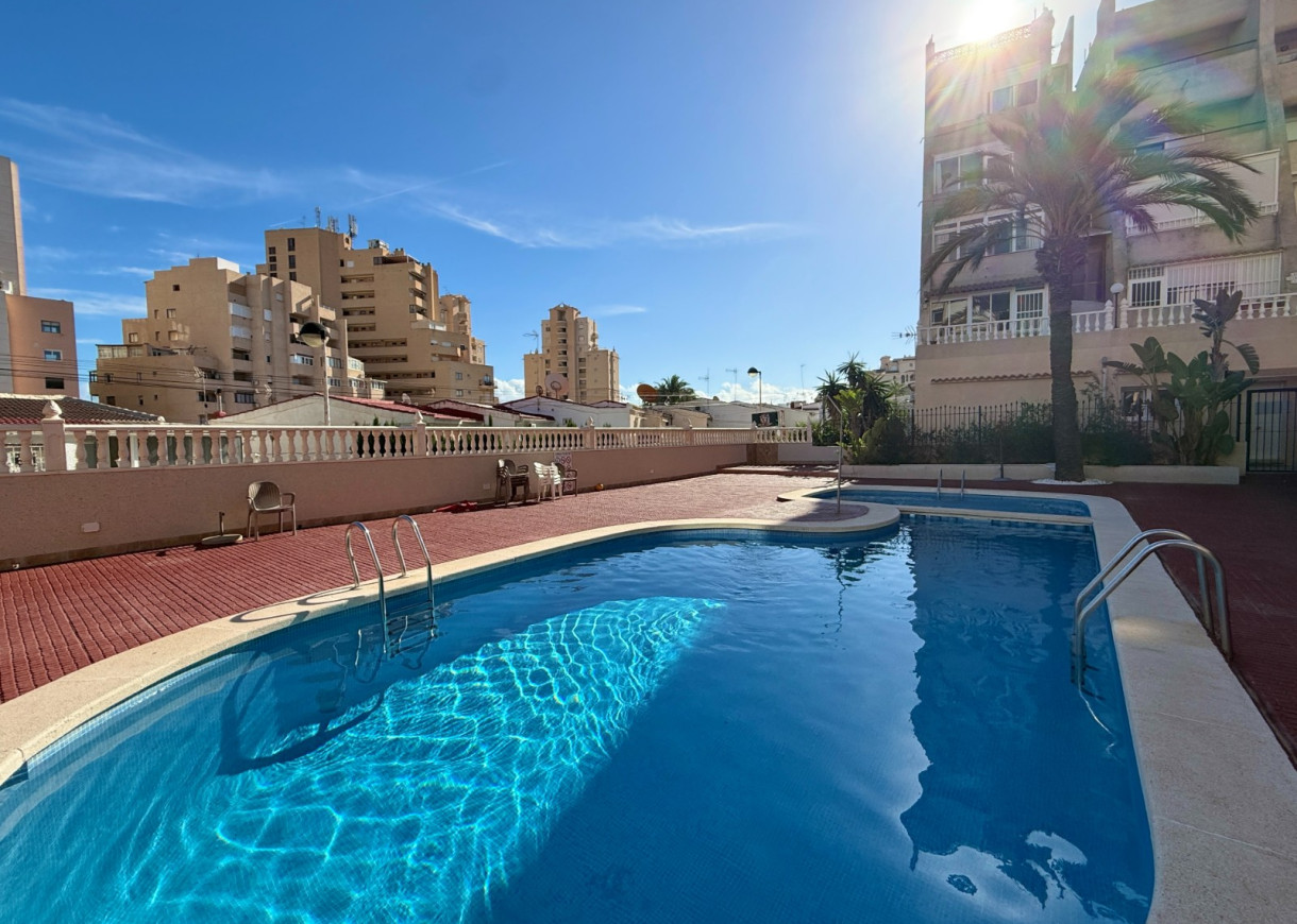 Resale - Apartment - Torrevieja - Torreblanca
