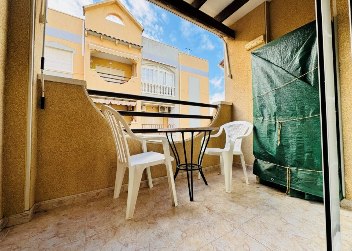 Resale - Apartment - La Mata - Torrevista Playa