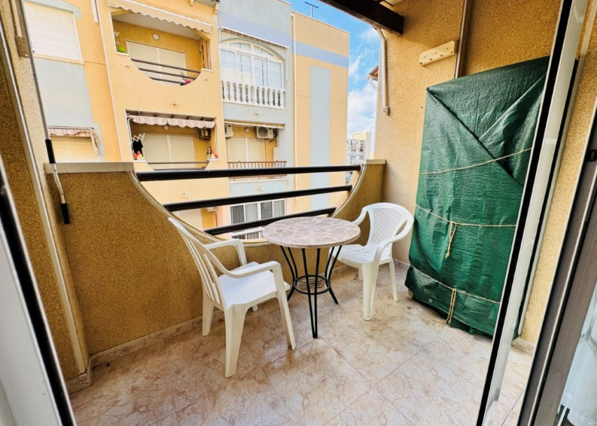 Resale - Apartment - La Mata - Torrevista Playa