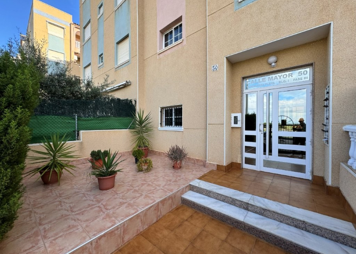 Resale - Apartment - La Mata - Torrevista Playa