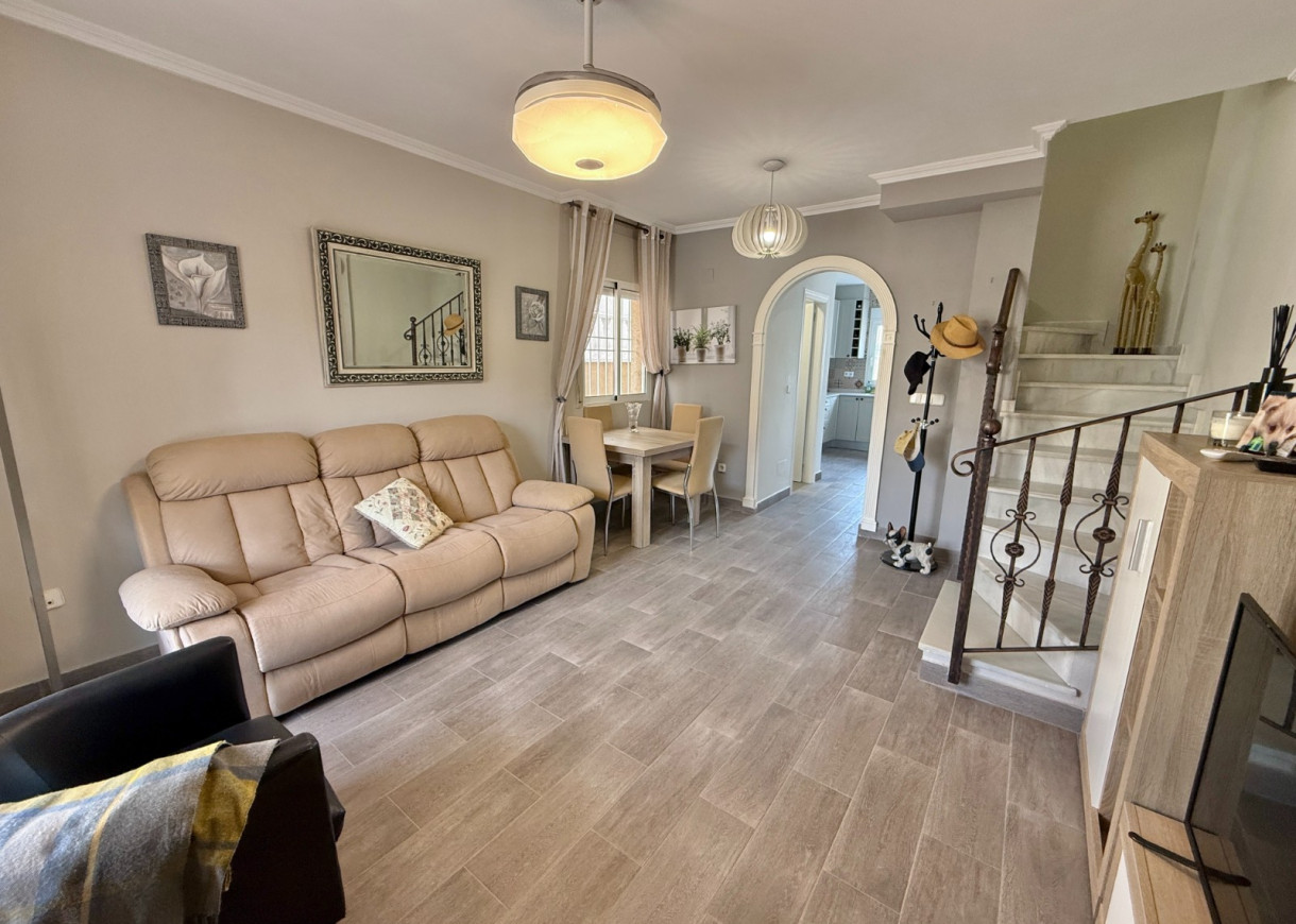 Resale - Duplex - Torrevieja - Aguas Nuevas