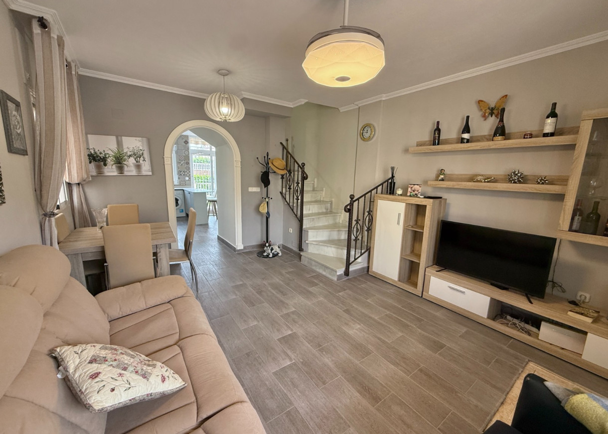 Resale - Duplex - Torrevieja - Aguas Nuevas