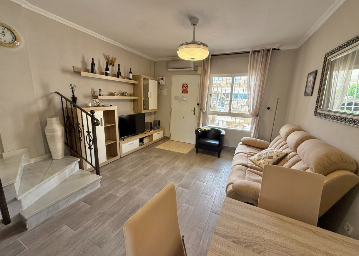 Resale - Duplex - Torrevieja - Aguas Nuevas