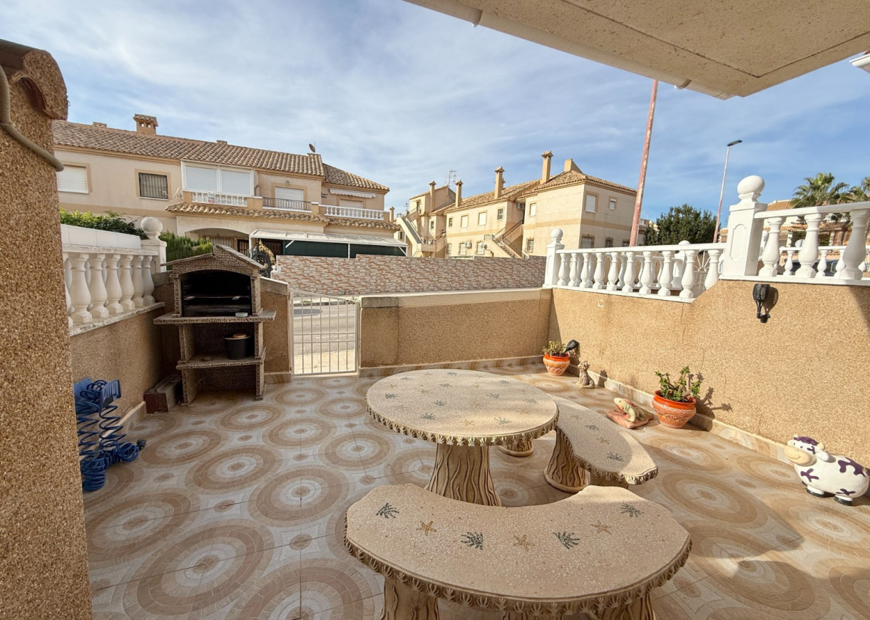 Resale - Duplex - Torrevieja - Aguas Nuevas