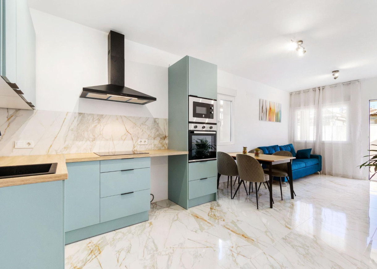 Resale - Villa - Torrevieja - El chaparral