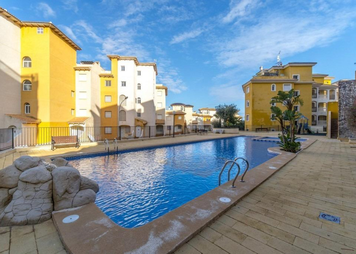 Resale - Apartment - Orihuela Costa - Altos de Campoamor