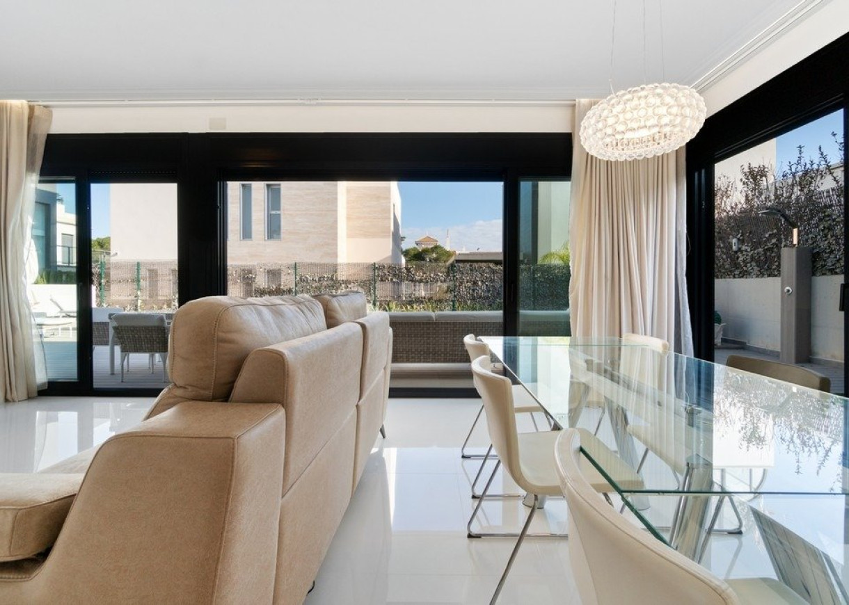 Resale - Villa - Orihuela Costa - Agua Marina