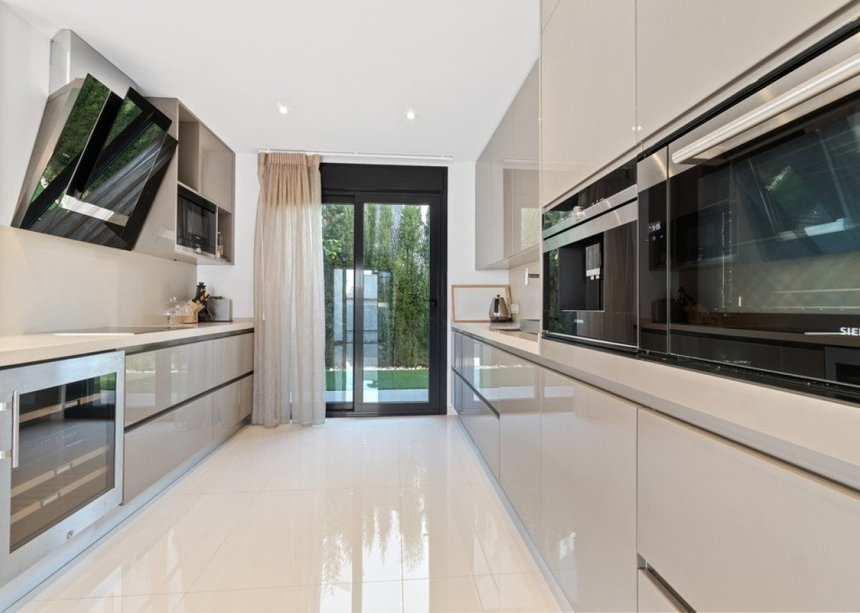 Resale - Villa - Orihuela Costa - Agua Marina