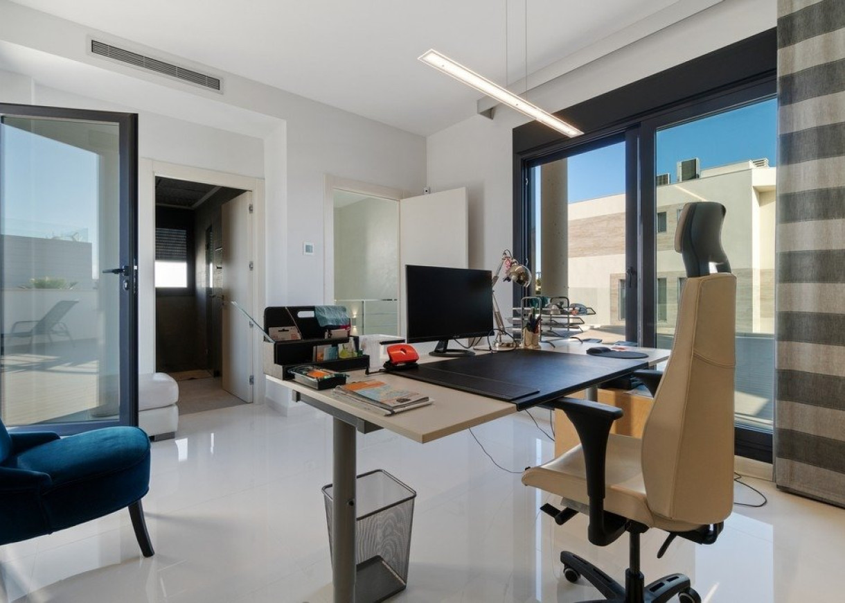 Resale - Villa - Orihuela Costa - Agua Marina