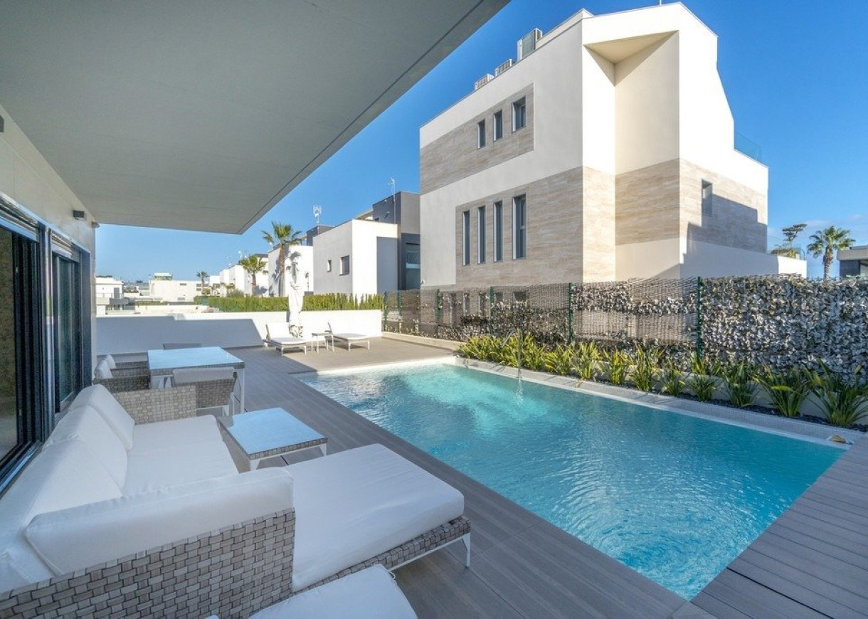 Resale - Villa - Orihuela Costa - Agua Marina