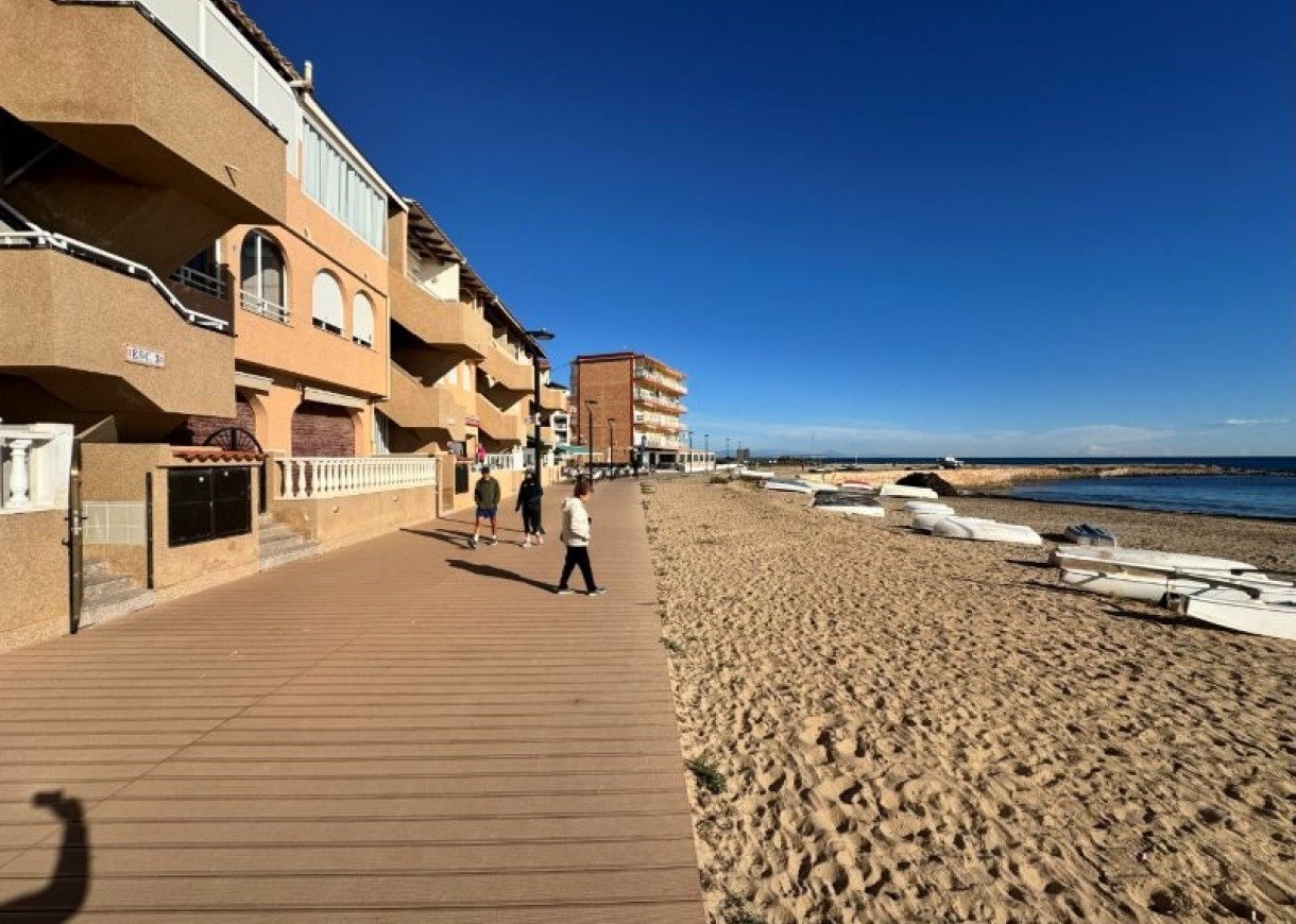 Resale - Apartment - La Mata