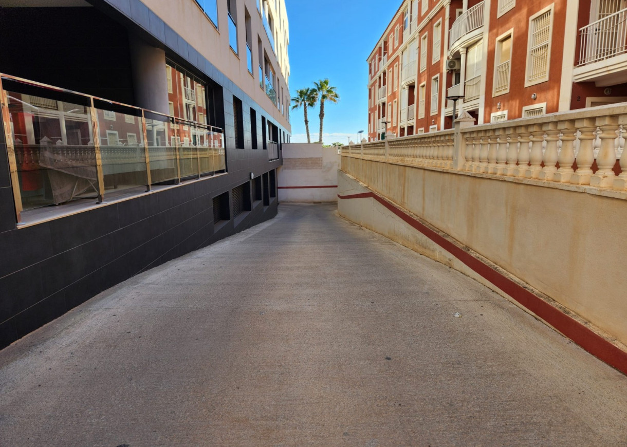 Resale - Apartment - La Mata