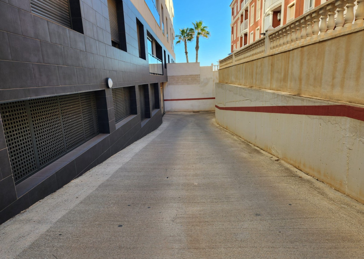 Resale - Apartment - La Mata