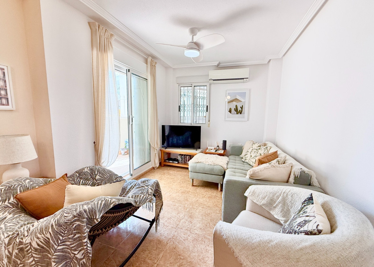 Location longue durée - Appartement - Torrevieja - La Mata