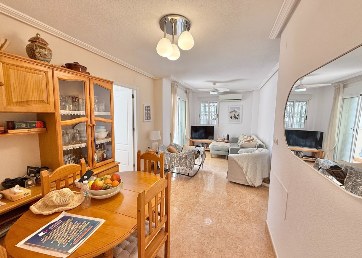 Location longue durée - Appartement - Torrevieja - La Mata