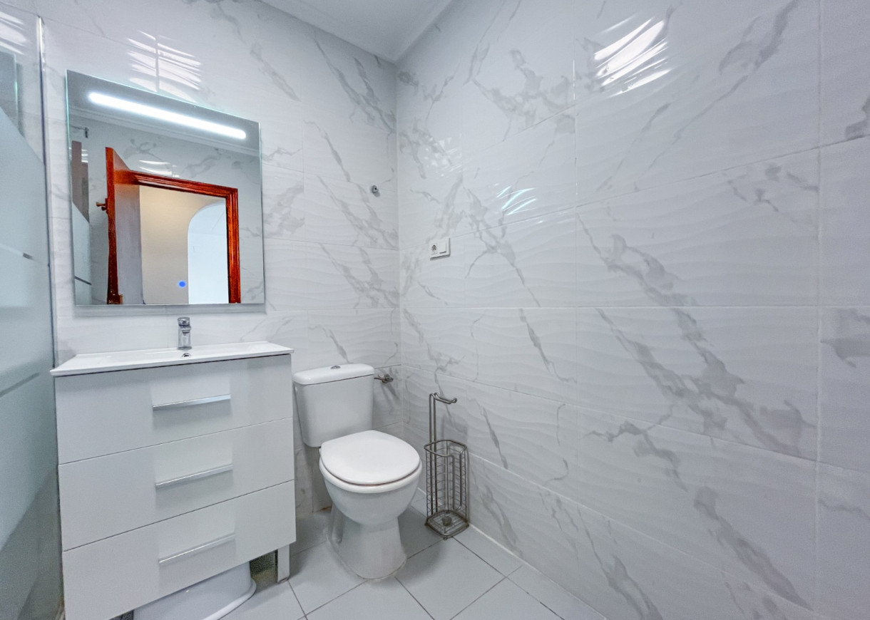 Resale - Bungalow - Torrevieja - San Luis / La Siesta