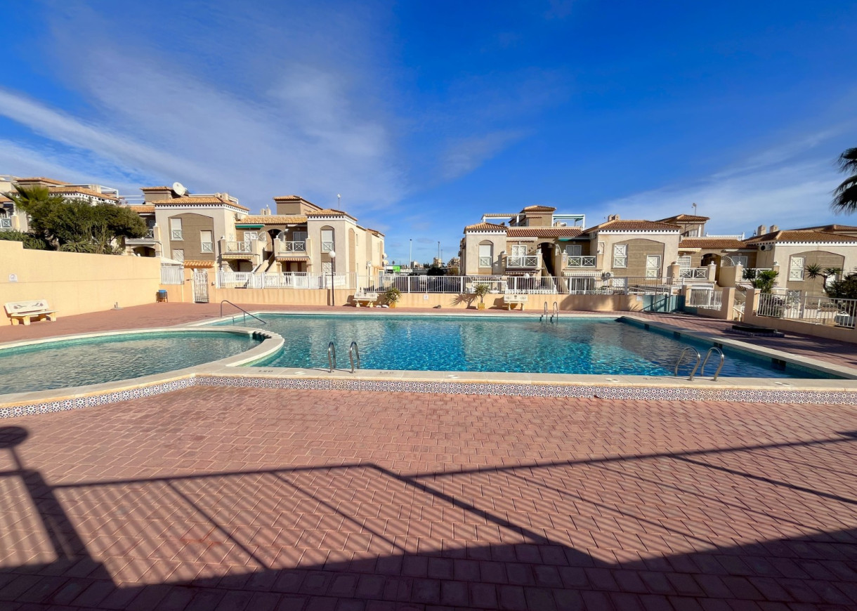 Resale - Apartment - Torrevieja - Torreblanca