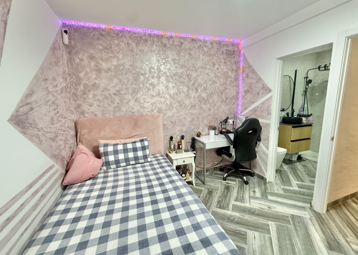 Resale - Bungalow - Torrevieja - San Luis / La Siesta