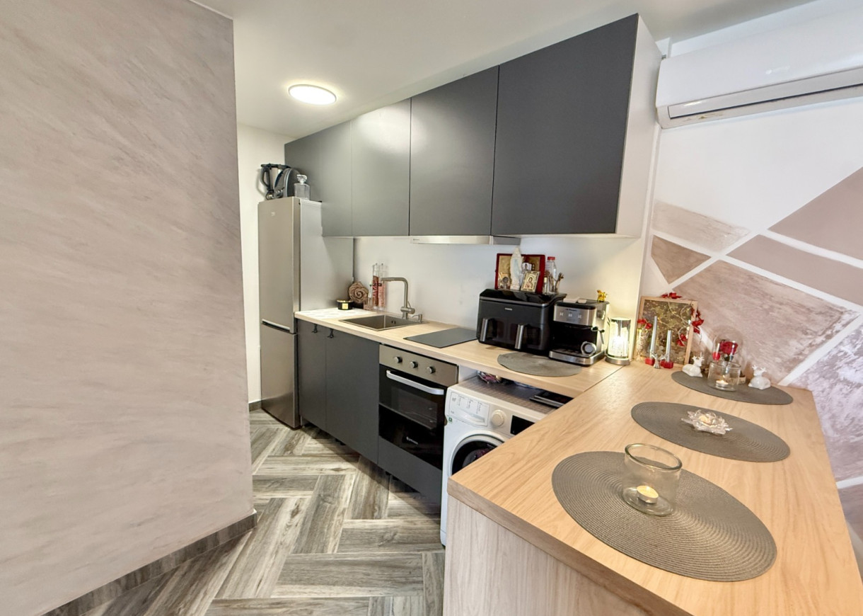 Resale - Bungalow - Torrevieja - San Luis / La Siesta