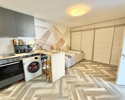 Resale - Bungalow - Torrevieja - San Luis / La Siesta