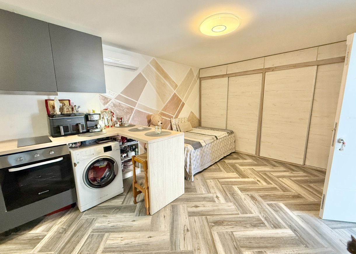 Resale - Bungalow - Torrevieja - San Luis / La Siesta