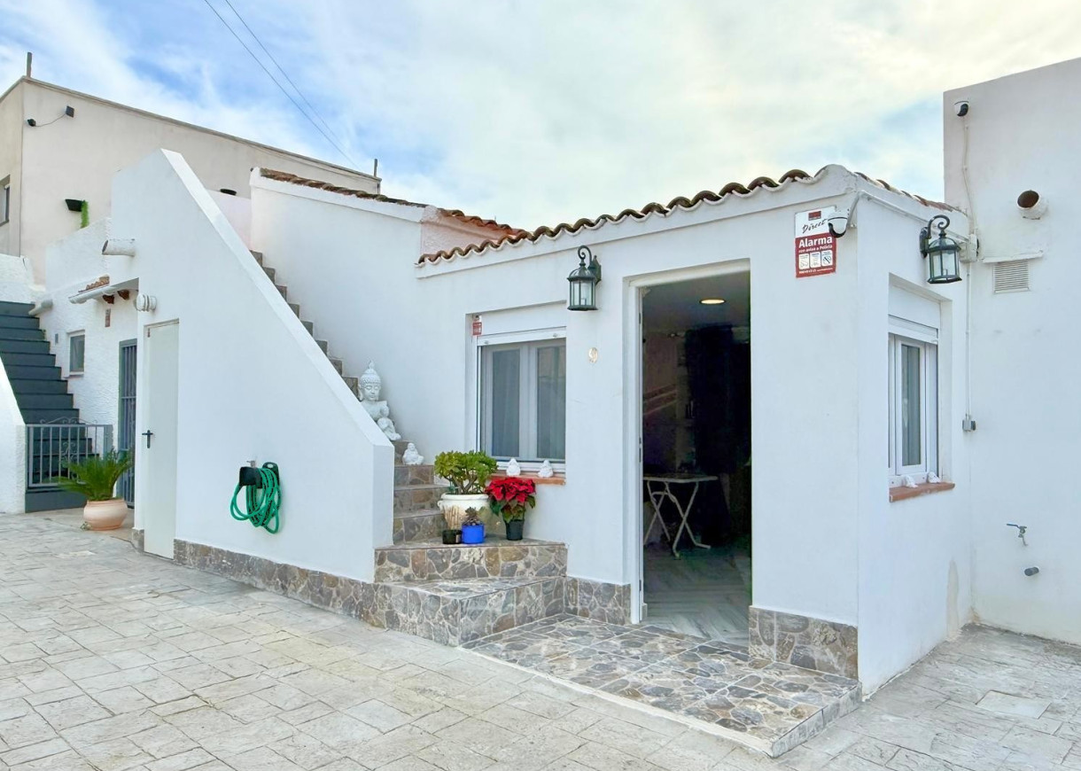 Resale - Bungalow - Torrevieja - San Luis / La Siesta